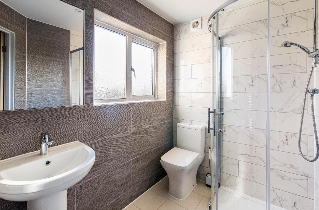 Vakantiehuis Luxury House 4 Ensuite Bedrooms, Free Parking ,wifi Oxford